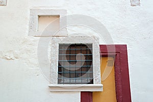 Art deco style wall with square windows