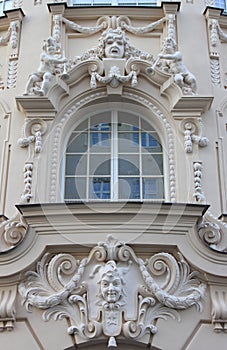 Secesné okno v Bratislave
