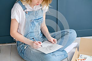 Art painting hobby leisure girl drawing picture