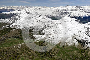 Artavaggio upland with springtime snow, Orobie, Italy