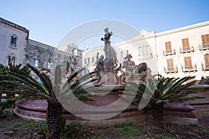 Artemide fountain. Syracuse Siracusa, Sarausa. Architecture, temple.