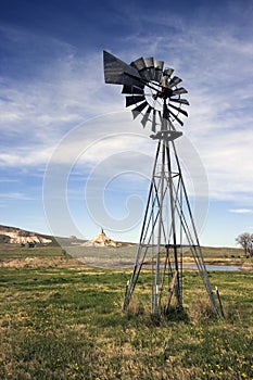 Artesian Well and Chimney Rock