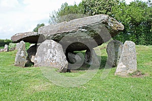 Arthurs Stone Neolithic chambered tomb Herefordshire England photo