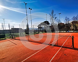 artificial clay tennis court