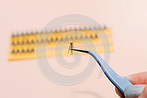 Artificial false fluffy eyelashes with tweezers