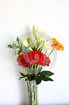 Artificial flower arrangement