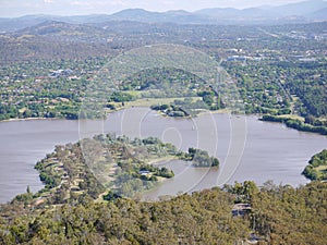 The artificial lake of Canbarra