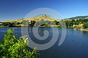 The artificial lake El Ponton with the Palace of Santa Cecilia in background.