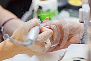 Artificial nails in the preparation