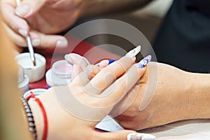 Artificial nails in the preparation