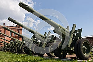 Artillery guns photo