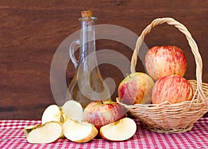 Artisanal preparation of healthy organic apple cider vinegar