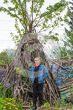 The artist designed his house and the territory around the house in an unusual way. Kuvshinovo, Tver region, Russia.