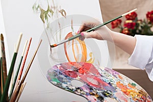 Artist painting a img