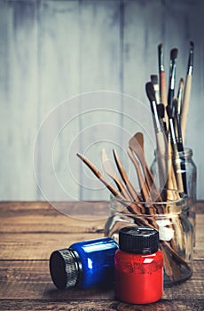 Artist's tools for painting and sculpturing