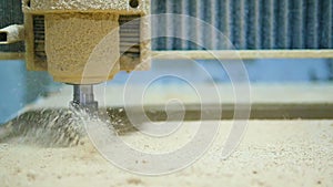 Artistic wood processing, computer-controlled precision