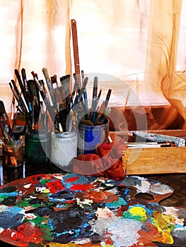Artists pallete and brushes - painter tools