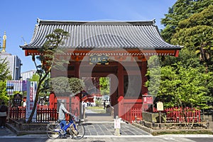 Tokyo, Japan, Asakusa Kannon temple. East gate.