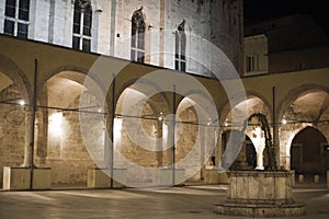 Ascoli Piceno (Marches, Italy): Cloister by night