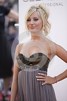 Ashley Tisdale 4