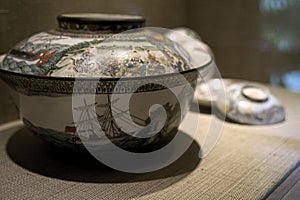 Asia ancient vase pot artifact