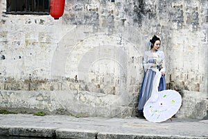 Asian Chinese woman in traditional Hanfu dressï¼Œclassic beauty in China