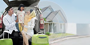 Asian muslim family travelling concept