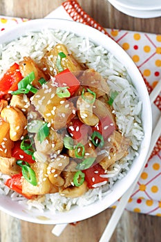 Asian pineapple chicken with cashews