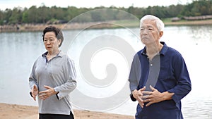 Asian Senior Elderly couple Practice Taichi, Qi Gong exercise ne photo