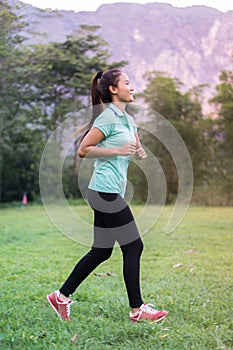 Asian teen Exercise attempt And Patiently