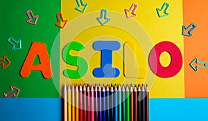 Asilo Kindergarten pencil color arrow background