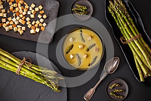 Asparagus cream soup