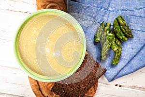 Asparagus cream soup