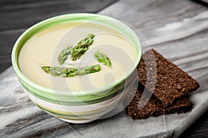 Asparagus cream soup