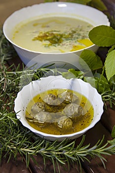 Asparagus creamy soup and artichoke hearths