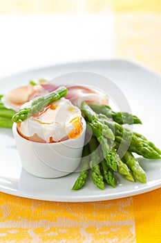 Asparagus ,egg and ham