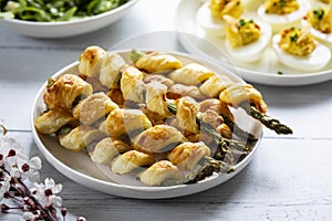 Asparagus in puff pastry