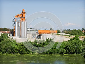 Asphalt batching plant