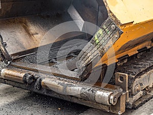 Asphalt paver