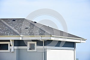 Asphalt roofing shingles