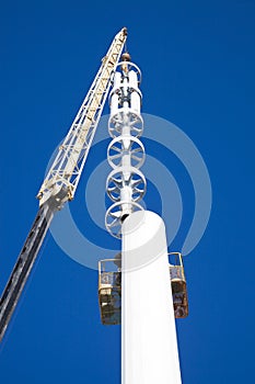 Assembilig cell tower