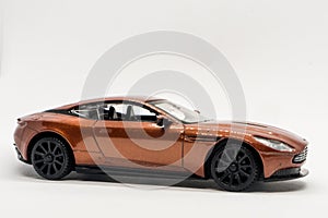 1:43 Aston Martin DB11