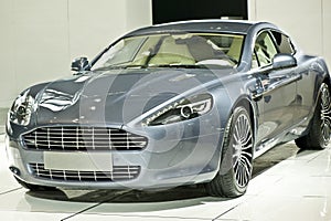 Aston martin rapide photo