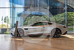 Aston Martin Vanquish S