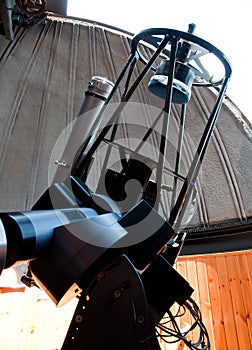 Astronomical observatory (Telescope)