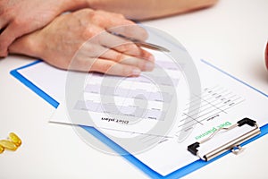 Athlete makes a diet plan for proper nutrition