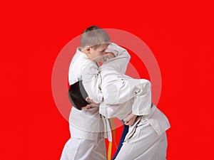 Athletes train reception capture his head on a red background