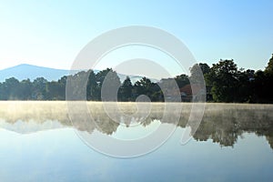 Atmosfere on the pond