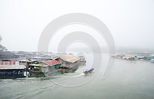 Atmosphere of the city along the lake.