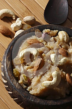 Atte ji sero - A Dessert from Sindhi Cuisine